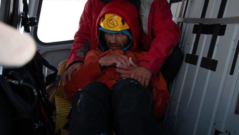 Один на горе. Российский альпинист провел неделю без еды на отвесной скале