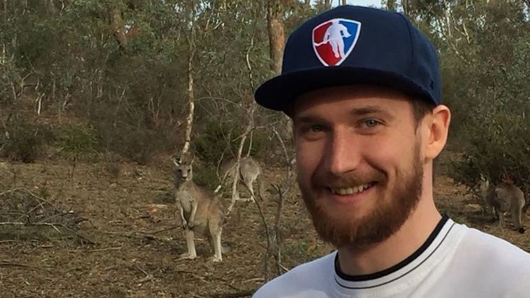 "На дорогах часто видел мертвых кенгуру". Российский хоккеист в австралийской лиге