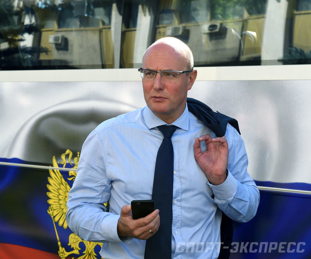 Защитник Салавата Юлаева Захар Арзамасцев: Позовут в сборную — хорошо, нет — не расстроюсь Защитник Салавата Юлаева Захар Арзамасцев: Позовут в сборную — хорошо, нет — не расстроюсь