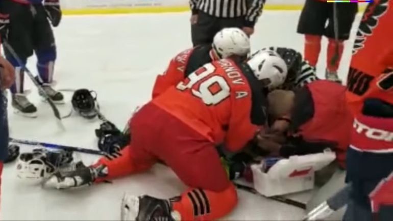Трагедия в Москве. Хоккеист умер во время матча