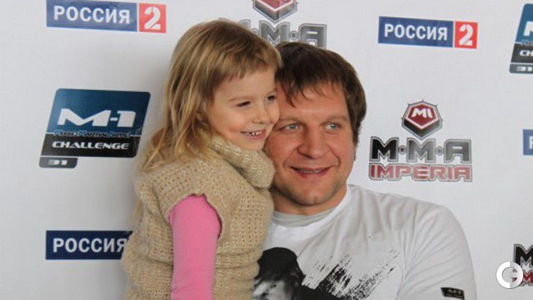 http://ss.sport-express.ru/userfiles/materials/44/446758/large.jpg