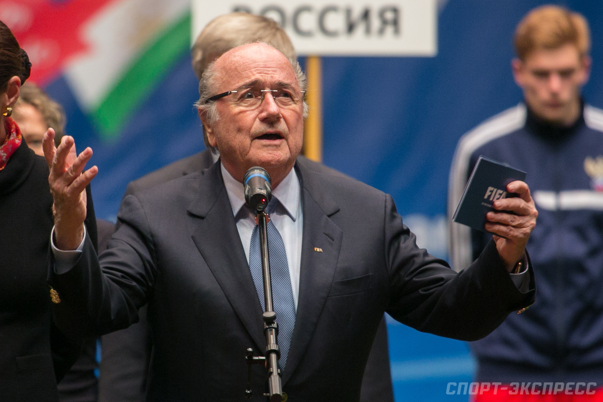 ФИФА начала расследования против Блаттера, Вальке и Каттнера ФИФА начала расследования против Блаттера, Вальке и Каттнера