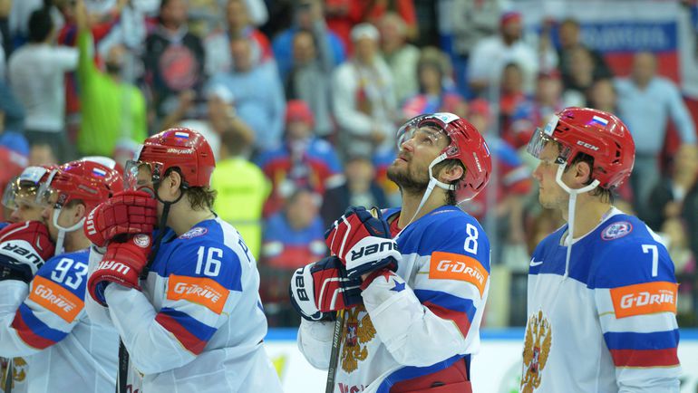На чемпионате мира-2015 в Праге сборная России в финале быоыла разгромлена Канадой - 1:6.