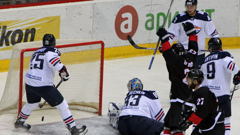 Как не надо играть за воротами