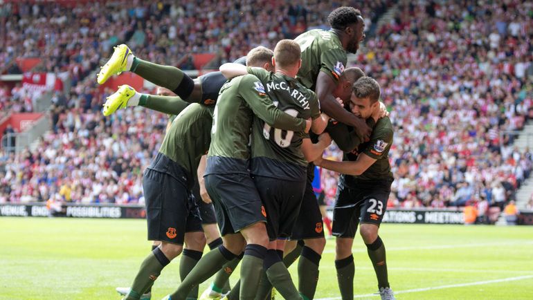 15 августа.'Эвертон празднует третий гол в ворота'Саутгемптона