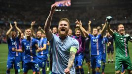 Вчера. Ницца. Англия - Исландия - 1:2. После матча.