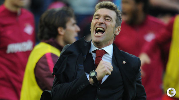 Массимо Каррера празднует гол