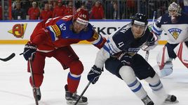 Сегодня. Кельн. Россия - Финляндия - 5:3. В борьбе Валерий НИЧУШКИН (№43).