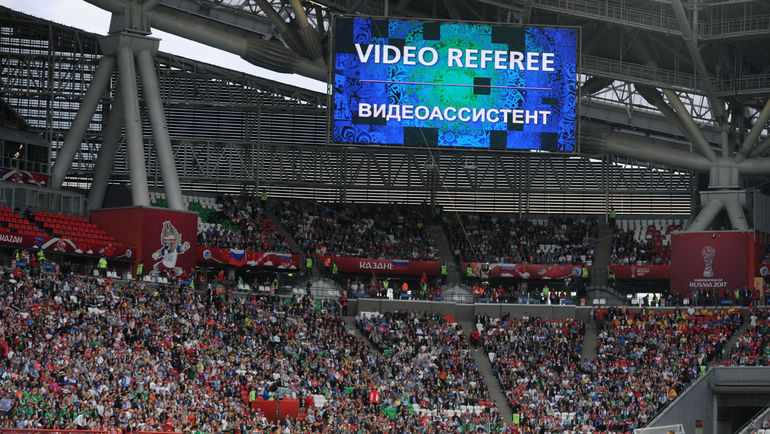 На Кубке конфедераций проходила проверку система видеоповторов. Фото Александр ФЕДОРОВ, "СЭ"