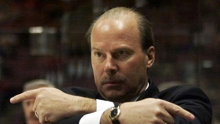 2001 год. Майк КИНЭН - главный тренер "Флориды". Фото REUTERS