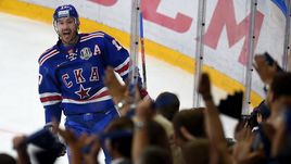 21 августа. Санкт-Петербург. СКА - ЦСКА - 4:2. Ликует автор победного гола Илья КОВАЛЬЧУК.