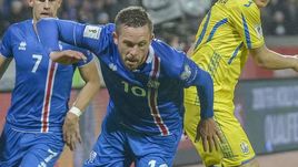 Вчера. Рекьявик. Исландия - Украина - 2:0. В атаке Гилфи СИГУРДССОН.