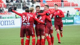 "Уфа" победила "Анжи" в результативном матче.