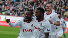 Воскресенье. Москва. "Локомотив" - "Ростов" - 1:0. Джефферсон ФАРФАН и МАНУЭЛ ФЕРНАНДЕШ (слева).