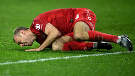 Среда. Москва. "Спартак" - "Тосно" - 1:1, пенальти - 4:5. Денис ГЛУШАКОВ.