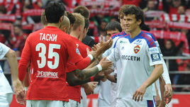 Роман ЕРЕМЕНКО (справа).