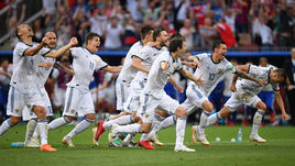 1 июля. Москва. Лужники. Испания - Россия - 1:1 (пен. - 3:4). Сотворят ли российские футболисты еще одно чудо?