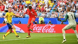 Суббота. Самара. Швеция - Англия - 0:2. 59-я минута. Деле АЛЛИ забивает гол.
