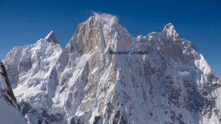 Один на горе. Российский альпинист провел неделю без еды на отвесной скале