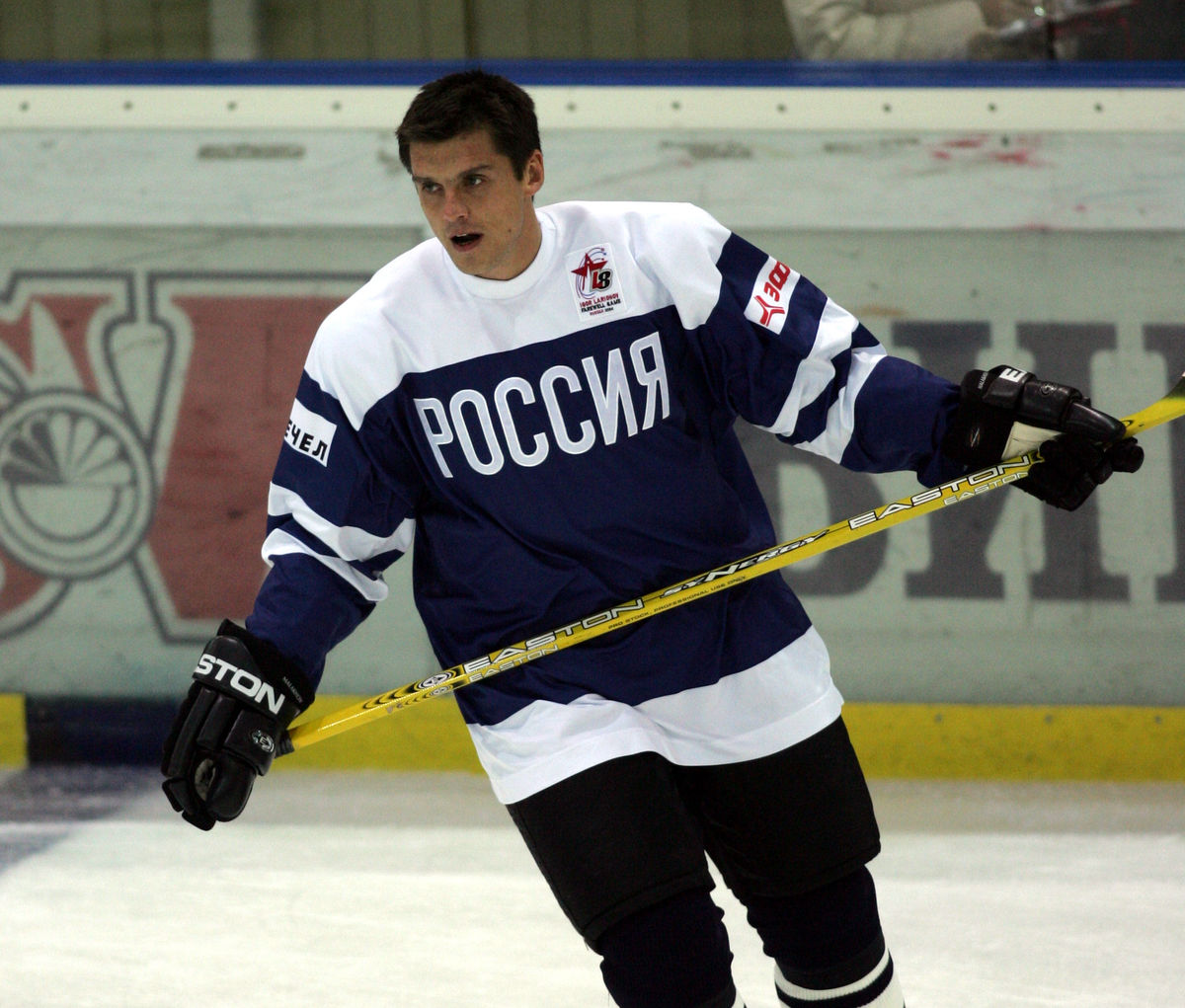 Хоккеист владимир малахов с женой фото