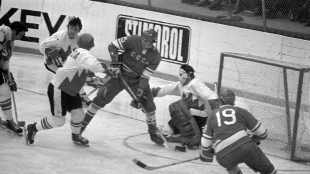 вратари спартака по хоккею за всю историю таблица. volga. вратари спартака по хоккею за всю историю таблица фото. вратари спартака по хоккею за всю историю таблица-volga. картинка вратари спартака по хоккею за всю историю таблица. картинка volga. 1946 год для футболистов «Спартака» отнюдь не был годом, похожим на предвоенные триумфы. Команда во главе с постаревшим Василием Соколовым и вернувшимся с фронта незабываемым Владиславом Жмельковым не могла бороться на равных с сильнейшими коллективами страны. Но все-таки спартаковские ветераны сумели собрать в кулак всю свою волю в кубковых встречах и скорее силою характера, нежели мастерством, завоевали Кубок страны. вратари спартака по хоккею за всю историю таблица. volga. вратари спартака по хоккею за всю историю таблица фото. вратари спартака по хоккею за всю историю таблица-volga. картинка вратари спартака по хоккею за всю историю таблица. картинка volga. 1946 год для футболистов «Спартака» отнюдь не был годом, похожим на предвоенные триумфы. Команда во главе с постаревшим Василием Соколовым и вернувшимся с фронта незабываемым Владиславом Жмельковым не могла бороться на равных с сильнейшими коллективами страны. Но все-таки спартаковские ветераны сумели собрать в кулак всю свою волю в кубковых встречах и скорее силою характера, нежели мастерством, завоевали Кубок страны.