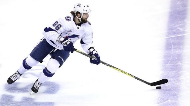 Хоккеист Никита Кучеров может побить российский рекорд Александра Могильного по очкам в НХЛ, все рекорды Никиты Кучерова