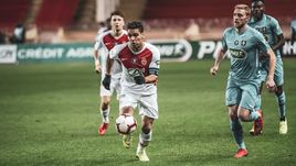 22 января. "Монако" – "Метц" – 1:3. Команда Радамеля Фалькао (слева) и Александра Головина (сзади) проиграла в Кубке Франции клубу в второго дивизиона.