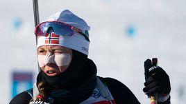 6 февраля. Кэнмор. Норвежская биатлонистка во время тренировки.