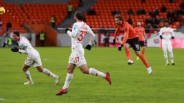 7 марта. Екатеринбург. "Урал" – "Спартак" – 1:0. Эрик Бикфалви забивает единственный гол в матче рикошетом от Дениса Глушакова.