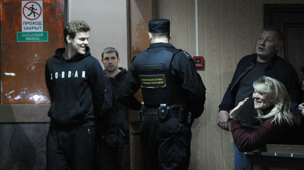 Загадка дела Кокорин - Мамаев: суд 16 апреля, видео драк и новые свидетели, друзья Пака в высоких должностях