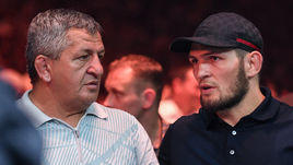 Хабиб Нурмагомедов (справа) с отцом Абдулманапом.