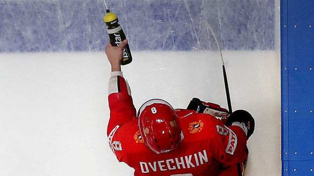 Чемпионат мира по хоккею, сборная России посетила ресторан и выпила пива