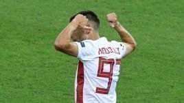 21 августа. Пирей. «Олимпиакос» - «Краснодар» - 4:0. Радость Лазара Ранджеловича.