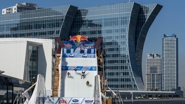 Скоростной спуск на коньках. Скоростной спуск на коньках.