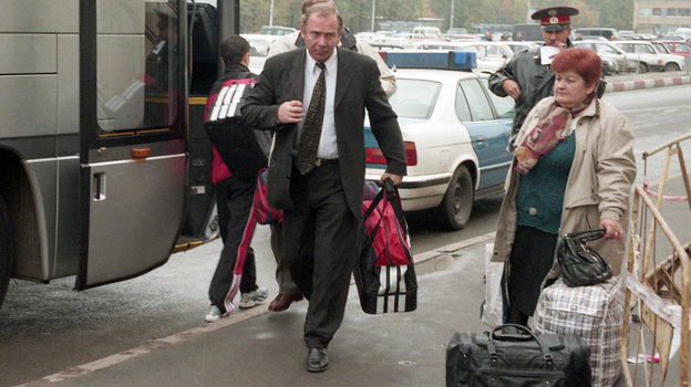 27��������� 1999 ����. �������. ������� ������ ��������� ���� ��������. ���� ������� �������, -