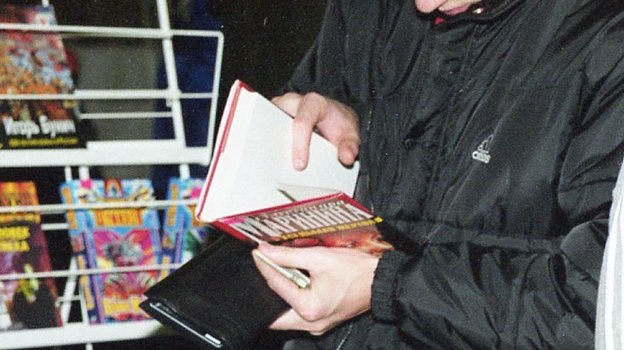 2������� 1999 ����. �������. ������� ��������� ��������� ����� �������� ���������� ��� ������ ���������. ���� ������� �������, -