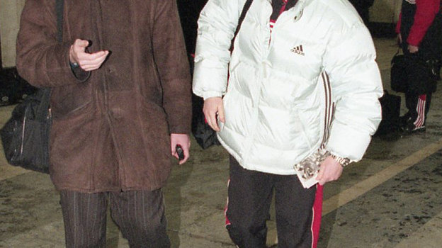 3�������� 2000 ����. �������. �������� �������� ����� ��������� �� ��������� ����� ������� ������� ����� �������� �������� �������� ��� ������-��������. ���� ������� �������, -