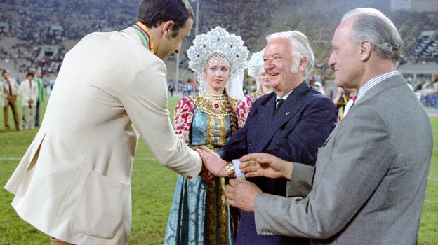 1 августа 1980 года. Москва. Валерий Газзаев, Майкл Килланин и Жоао Авеланж. Фото Игорь Уткин 1 августа 1980 года. Москва. Валерий Газзаев, Майкл Килланин и Жоао Авеланж. Фото Игорь Уткин