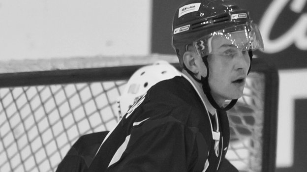 На 43-м году жизни скончался серебряный призер молодежного чемпионата мира по хоккею Алексей Тезиков