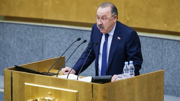 Валерий Газзаев на пленарном заседании Госдумы РФ. Фото Антон Новодережкин, ТАСС Валерий Газзаев на пленарном заседании Госдумы РФ. Фото Антон Новодережкин, ТАСС