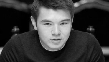 В Лондоне скончался внук Нурсултана Назарбаева. Он проходил просмотр в «Челси» и лечился от наркозависимости