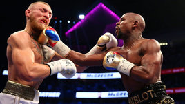 Бокс против ММА. Экс-чемпион UFC лежал в нокауте, а легендарный «Тушите свет» проиграл без шансов