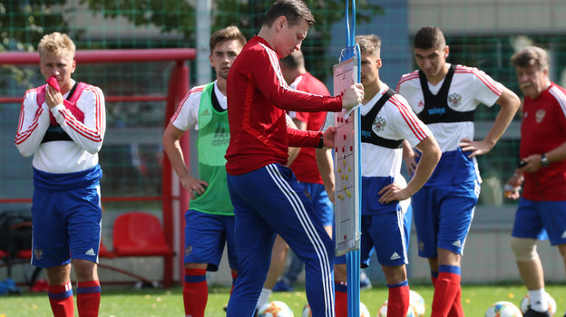 Молодежная сборная России по футболу может попасть на чемпионат Европы впервые за 8 лет