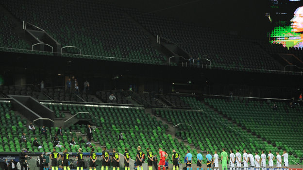 22���������. ���������. ���������𻠗 ���ʠ� 2:1. ���� Reuters