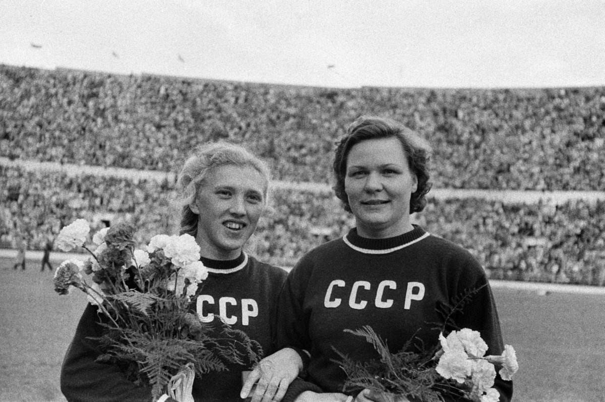 Легенда советского спорта Галина Зыбина, олимпийская чемпионка 1952,  мужчины в женской сборной СССР. Спорт-Экспресс