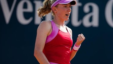 Александрова разгромила Халеп и вышла в полуфинал турнира в Мельбурне