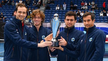 Россия — с кубком и флагом! Медведев и Рублев взяли титул на ATP Cup