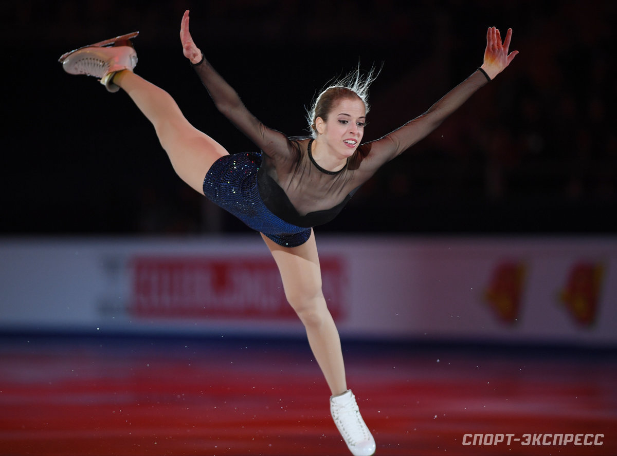 Чемпионка мира по фигурному катанию Каролина Костнер получила перелом челюсти