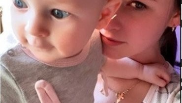 Липницкая показала фото 10-месячной дочери