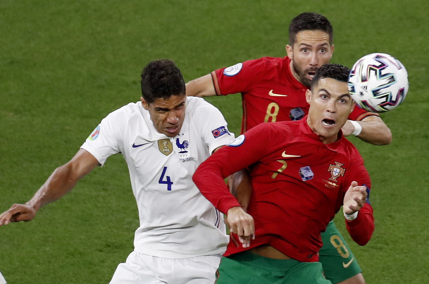 Португалия и Франция обменялись голами с пенальти в первом ...